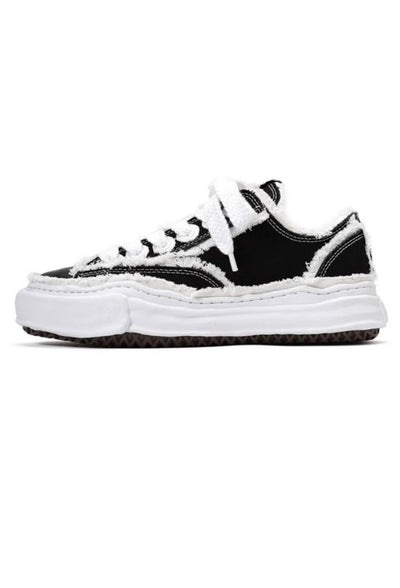 FP Low-Top Sneaker